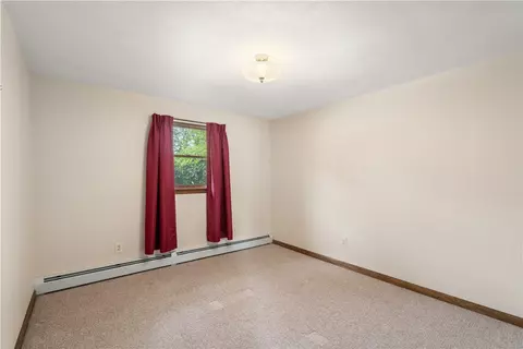 Bedroom - 19 Cindy Ln, Coventry, RI 02816 photo 4 of 4