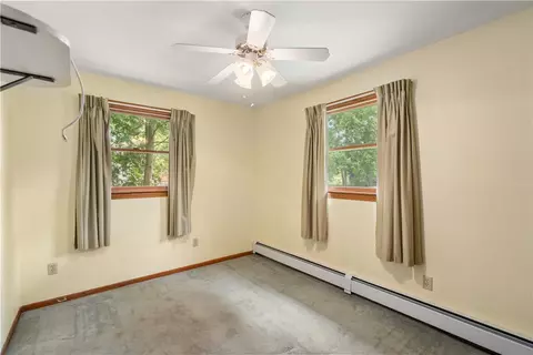 Bedroom - 19 Cindy Ln, Coventry, RI 02816 photo 3 of 4