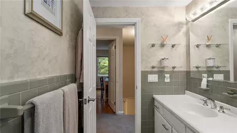 40 Sage Dr, Warwick, RI 02886 photo 31