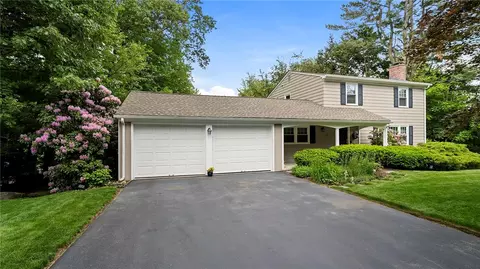 40 Sage Dr, Warwick, RI 02886 photo 4