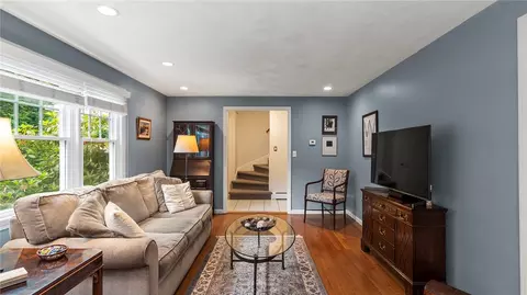 40 Sage Dr, Warwick, RI 02886 photo 10