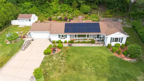 35 Williams St, Lincoln, RI 02865