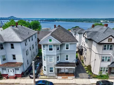 62 School St, Fall River, MA 02720