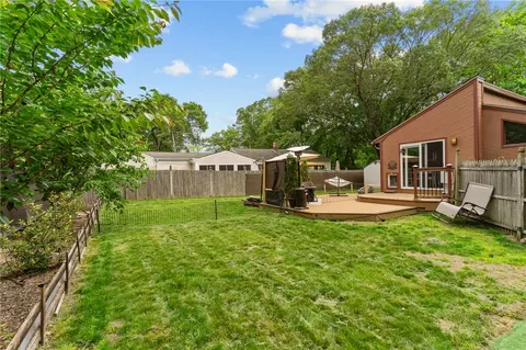 68 Everglade Ave, Warwick, RI 02886 photo 23