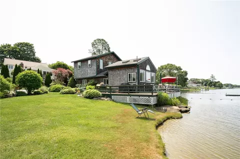 23 Wilson Dr, Narragansett, RI 02882