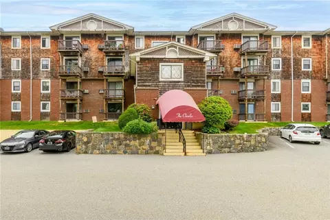 1190 Charles St #7, North Providence, RI 02904