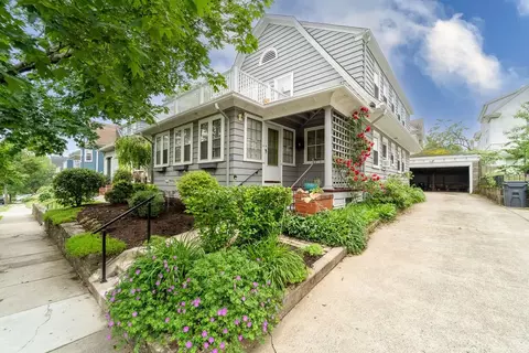 17 Methyl St, Providence, RI 02906