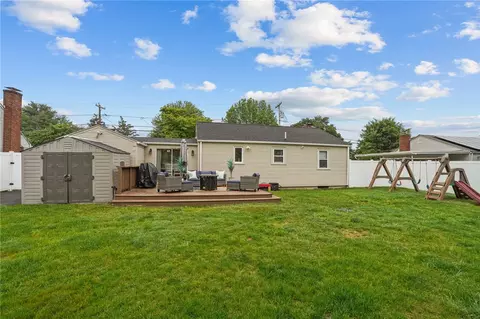 Exterior - 509 Buttonwoods Ave, Warwick, RI 02886 photo 8 of 10