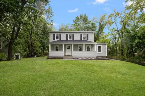 1056 Pontiac Ave, Cranston, RI 02920