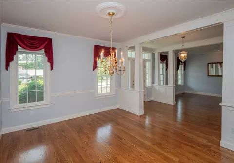 Living - 2 Fairview Dr, Bristol, RI 02809 photo 1 of 4