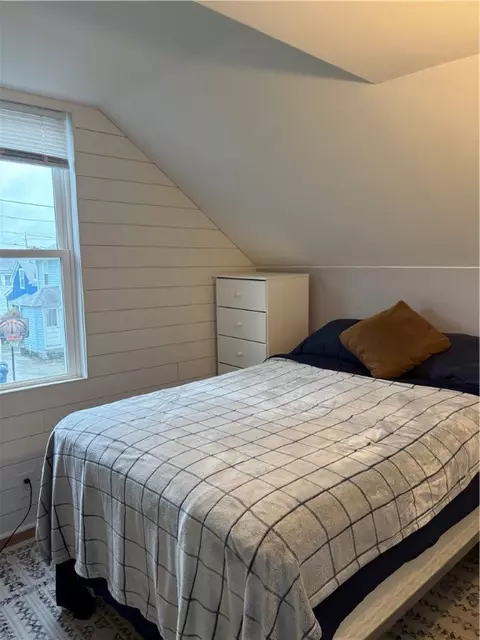 Bedroom - 93 Huron St, Warwick, RI 02889 photo 2 of 10
