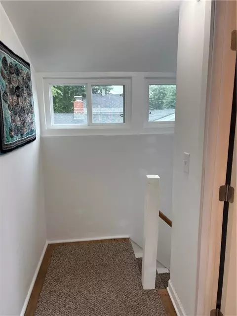 Entry Way - 93 Huron St, Warwick, RI 02889 photo 6 of 7