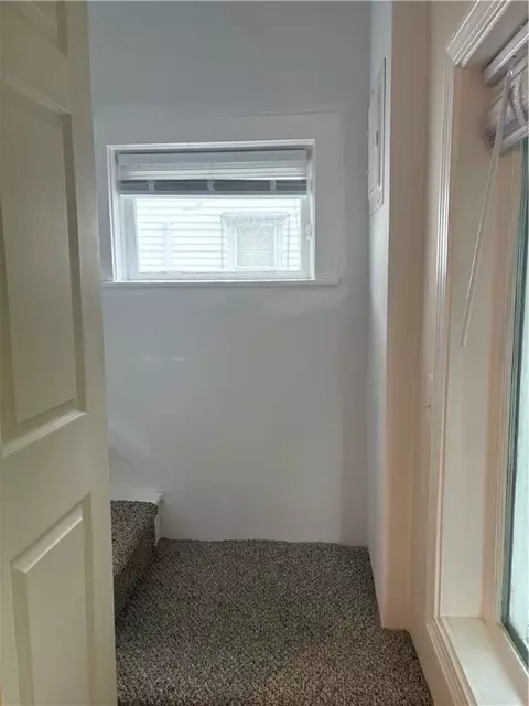 Entry Way - 93 Huron St, Warwick, RI 02889 photo 5 of 7