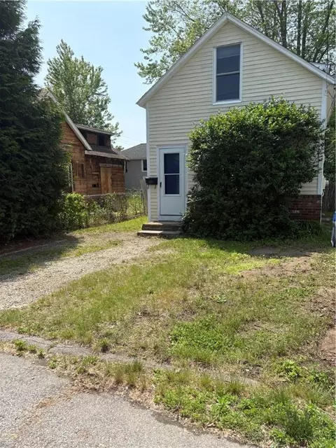 Exterior - 93 Huron St, Warwick, RI 02889 photo 1 of 8