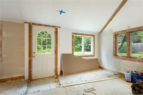 Entry Way - 332 10th Ave, Woonsocket, RI 02895 photo 5 of 5