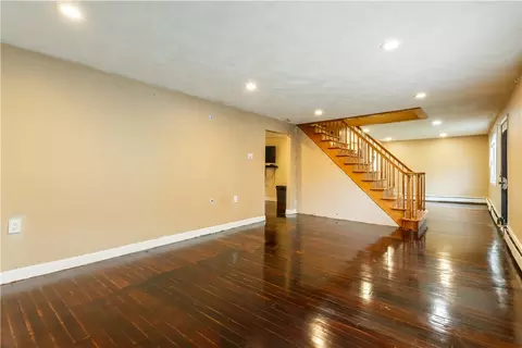 Living - 332 10th Ave, Woonsocket, RI 02895 photo 5 of 11