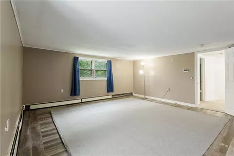 Living - 332 10th Ave, Woonsocket, RI 02895 photo 10 of 11