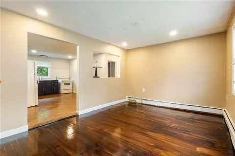 Living - 332 10th Ave, Woonsocket, RI 02895 photo 2 of 11