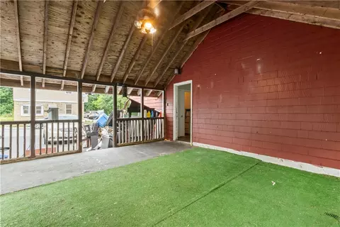 Exterior - 332 10th Ave, Woonsocket, RI 02895 photo 3 of 8