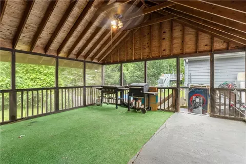 Exterior - 332 10th Ave, Woonsocket, RI 02895 photo 2 of 8