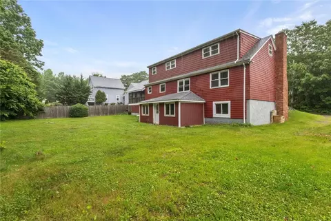Exterior - 332 10th Ave, Woonsocket, RI 02895 photo 6 of 8