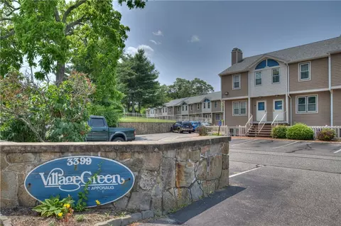 3399 Post Rd #4, Warwick, RI 02886