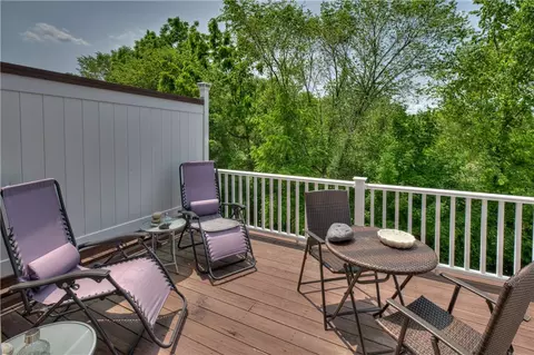 Exterior - 3399 Post Rd #4, Warwick, RI 02886 photo 2 of 3