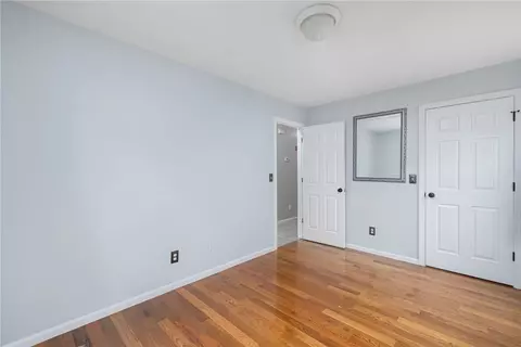 Bedroom - 20 Thomas Ave, Pawtucket, RI 02860 photo 3 of 6