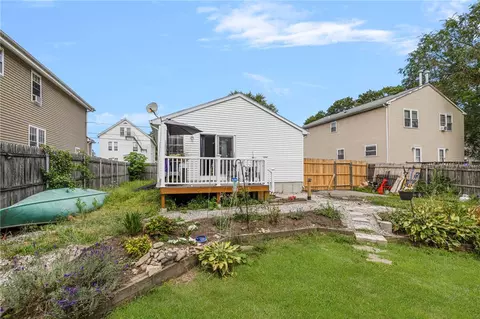 Exterior - 20 Thomas Ave, Pawtucket, RI 02860 photo 12 of 18