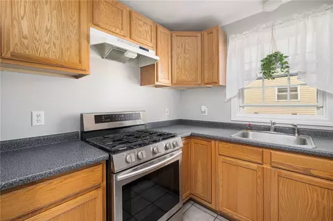 Kitchen - 20 Thomas Ave, Pawtucket, RI 02860 photo 2 of 3