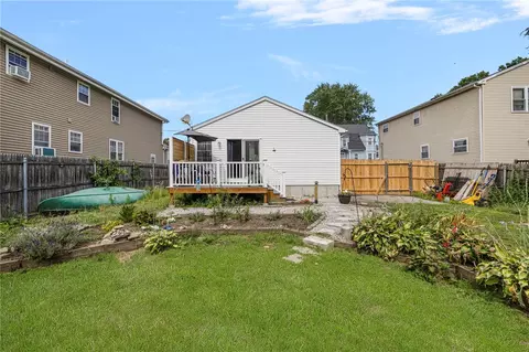 Exterior - 20 Thomas Ave, Pawtucket, RI 02860 photo 13 of 18