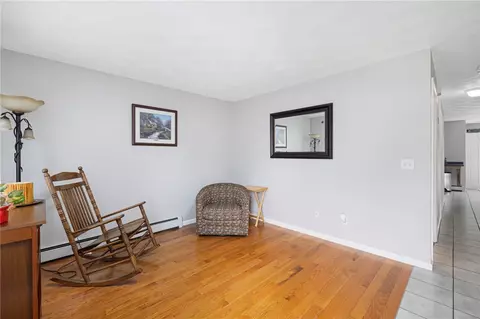 Living - 20 Thomas Ave, Pawtucket, RI 02860 photo 1 of 4