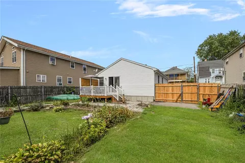 Exterior - 20 Thomas Ave, Pawtucket, RI 02860 photo 14 of 18