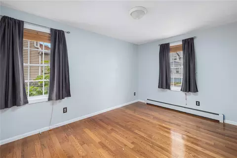 Bedroom - 20 Thomas Ave, Pawtucket, RI 02860 photo 1 of 6