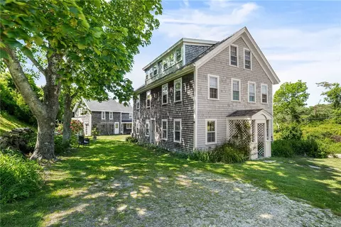 557 Center Rd, Block Island, RI 02807