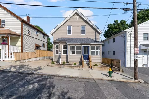 122 Metcalf St, Providence, RI 02904