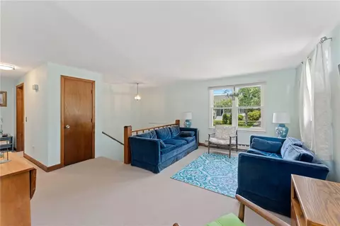 143 Juniper Rd, South Kingstown, RI 02879 photo 4