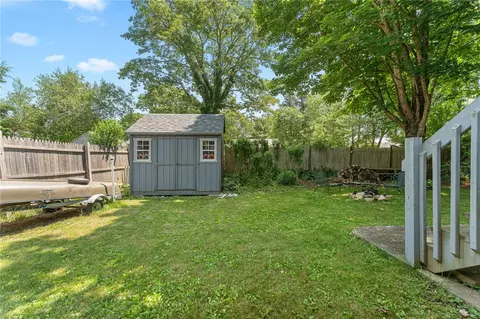 143 Juniper Rd, South Kingstown, RI 02879 photo 27