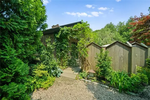 Exterior - 20 Wagner Rd, Westerly, RI 02891 photo 10 of 16