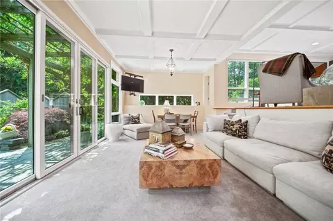 Living - 20 Wagner Rd, Westerly, RI 02891 photo 3 of 4