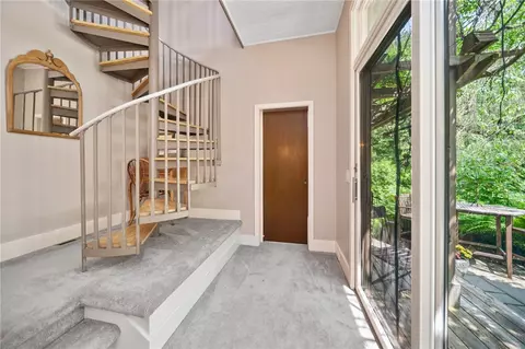 Entry Way - 20 Wagner Rd, Westerly, RI 02891 photo 1 of 1