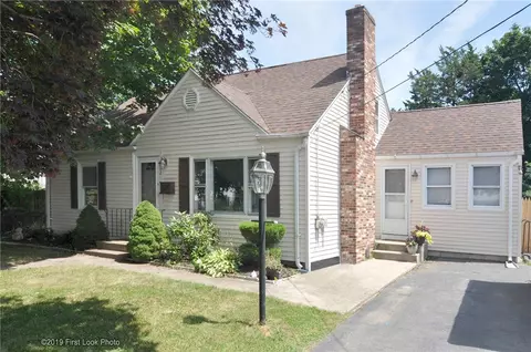 Exterior - 62 Stone Ave, Warwick, RI 02889 photo 3 of 10