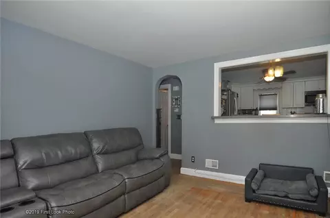 Living - 62 Stone Ave, Warwick, RI 02889 photo 3 of 4