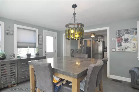 Dining - 62 Stone Ave, Warwick, RI 02889 photo 3 of 4
