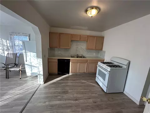 18 Summer St, Westerly, RI 02891 photo 19