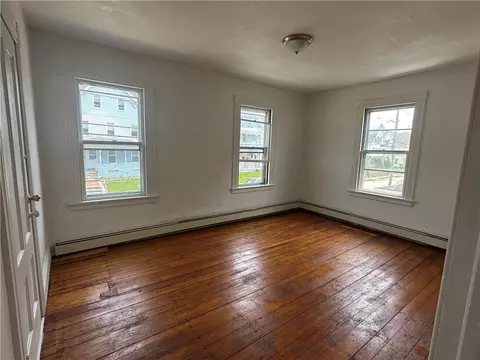 18 Summer St, Westerly, RI 02891 photo 7