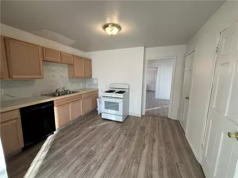 18 Summer St, Westerly, RI 02891 photo 18