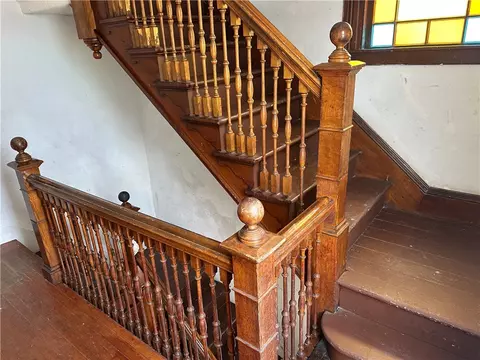 18 Summer St, Westerly, RI 02891 photo 3