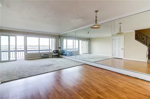 400 Narragansett Pkwy #EI 2, Warwick, RI 02888