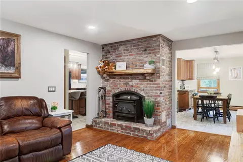 536 Douglas Hook Rd, Glocester, RI 02814 photo 21